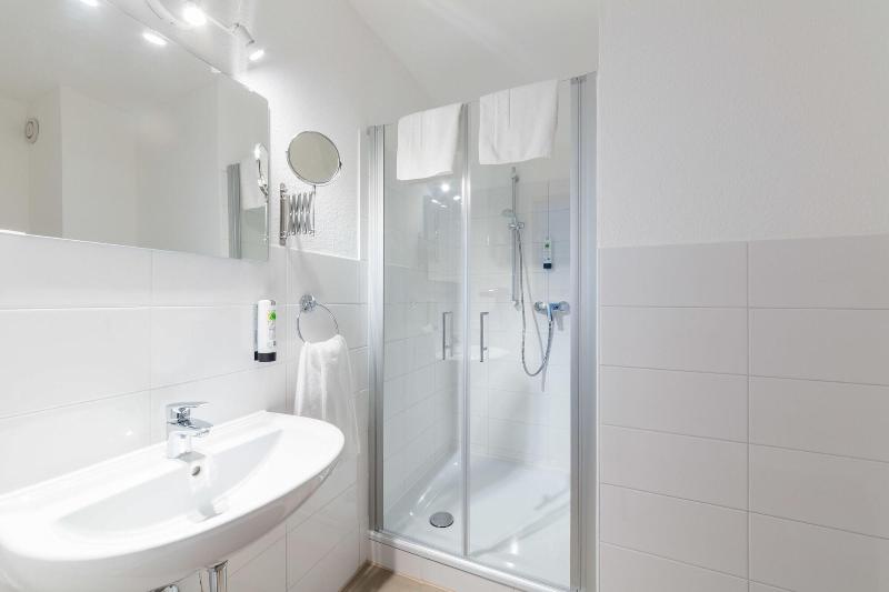 Friends Hotel Bad Salzuflen - Oda