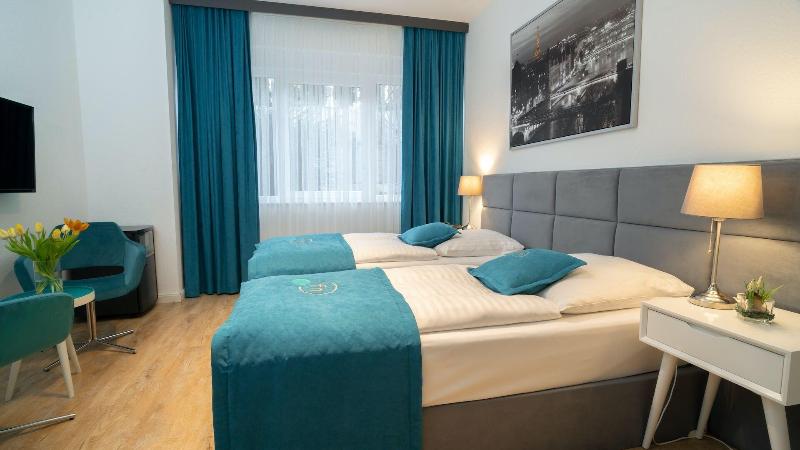 Friends Hotel Bad Salzuflen - Oda