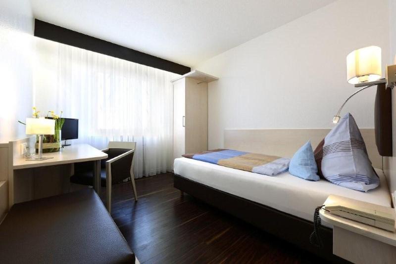 Hotel Kaiserpfalz - Oda