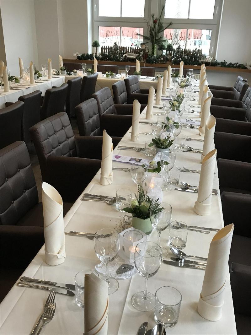 Boutique Hotel Goldene Henne - Lobi