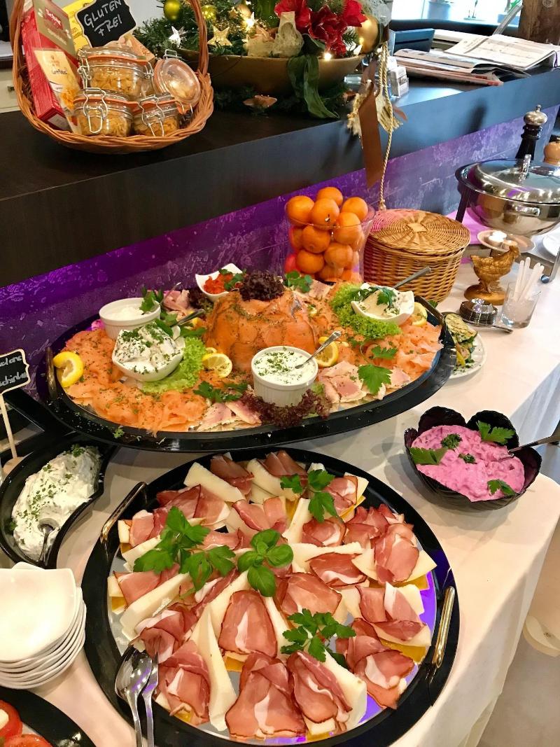 Boutique Hotel Goldene Henne - Lobi