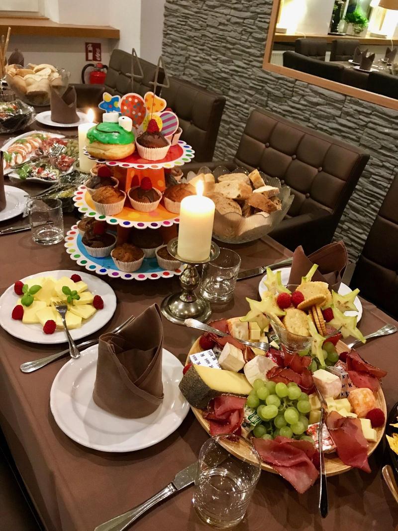 Boutique Hotel Goldene Henne - Lobi