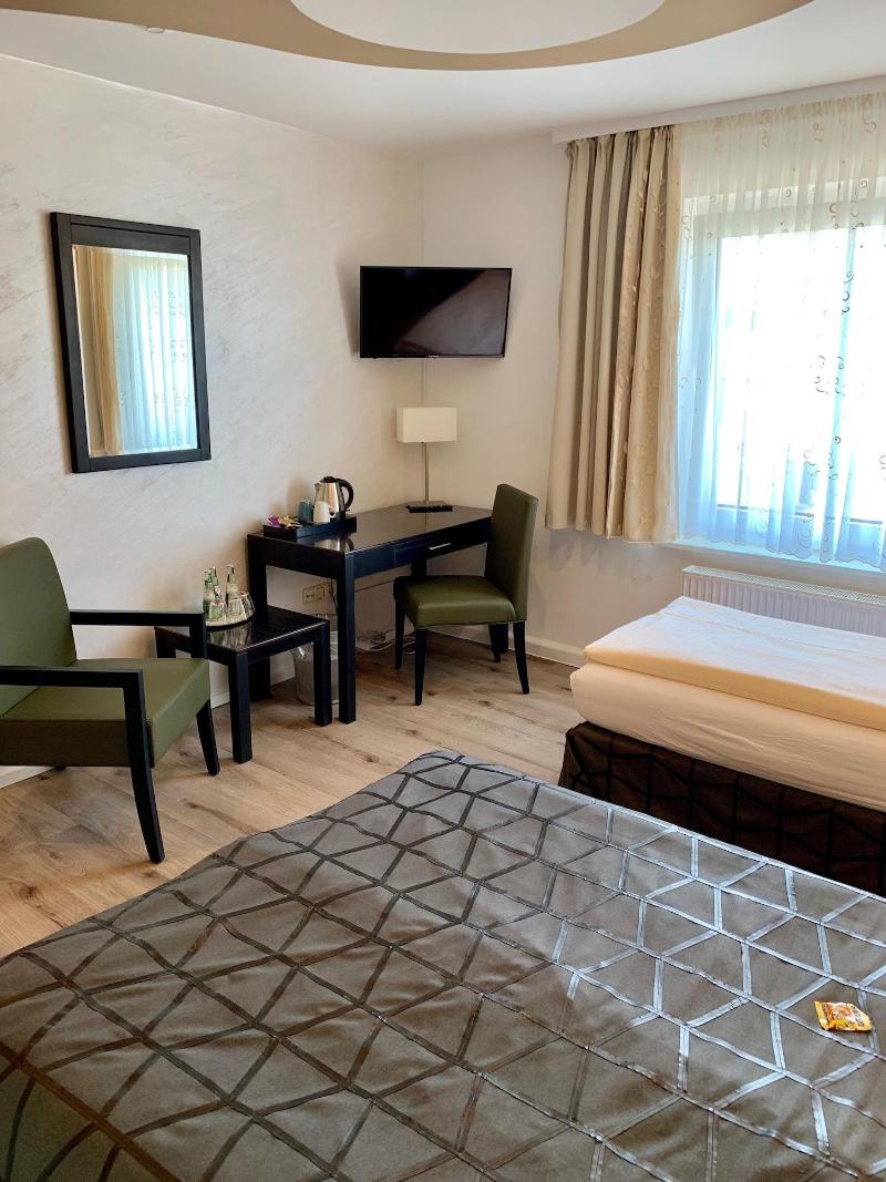 Boutique Hotel Goldene Henne - Oda