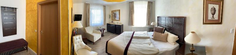 Boutique Hotel Goldene Henne - Oda