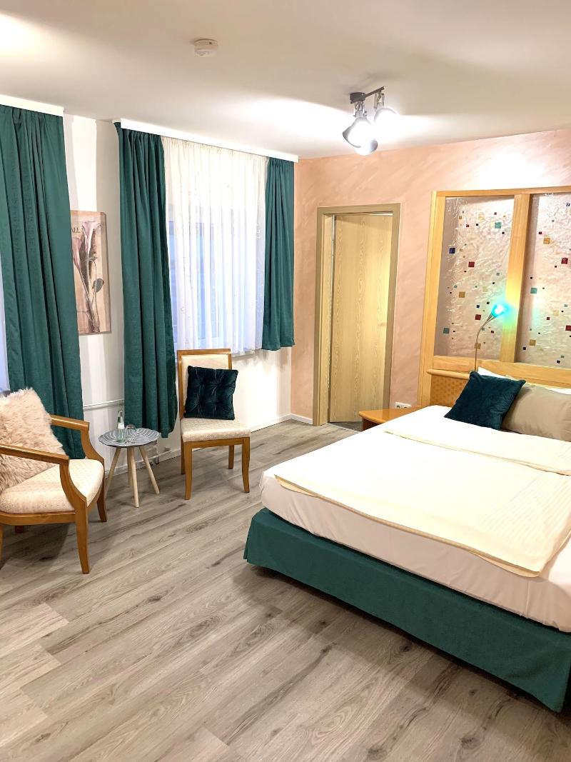 Boutique Hotel Goldene Henne - Oda