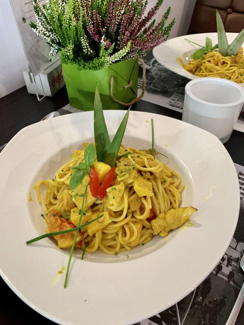 Boutique Hotel Goldene Henne - Restoran