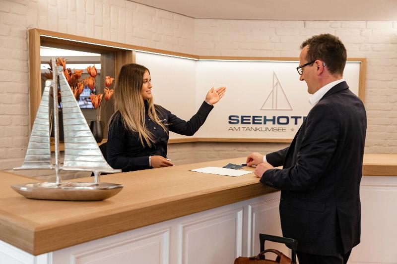 Seehotel Am Tankumsee - Lobi