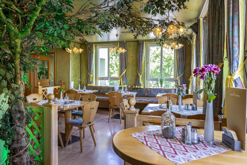 Restaurant & Landhotel Zum Niestetal - Lobi