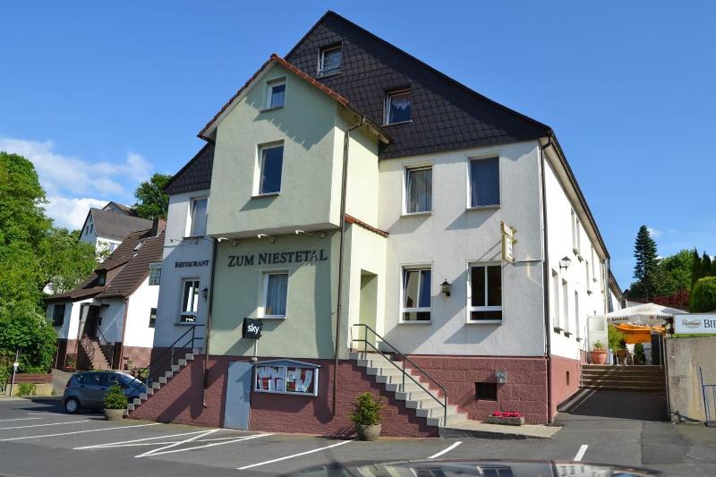 Restaurant & Landhotel Zum Niestetal - Genel