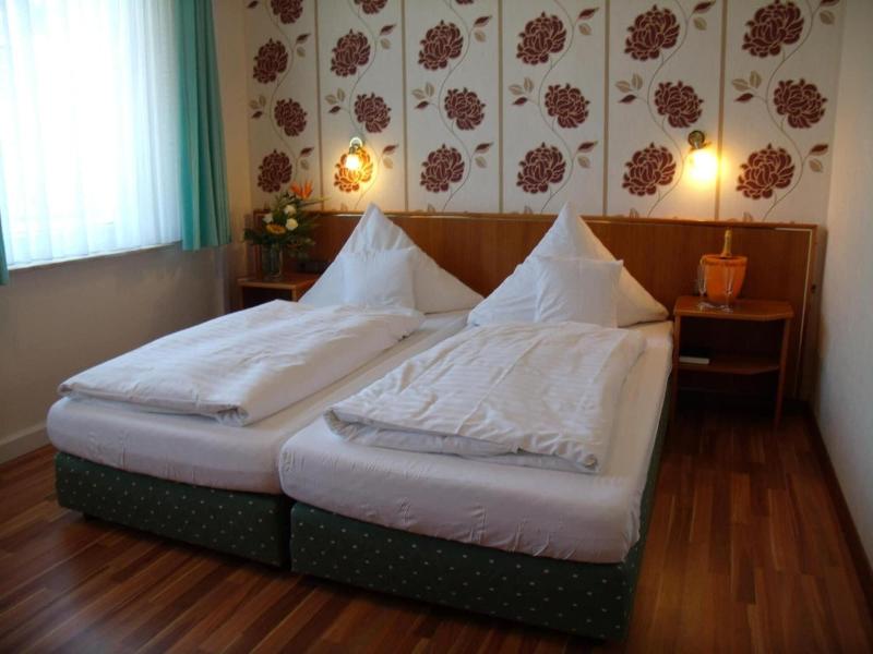 Restaurant & Landhotel Zum Niestetal - Oda