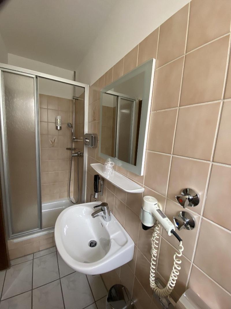 Hotel Krone - Oda