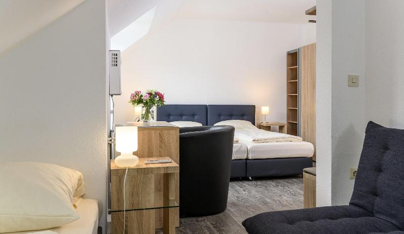 Hotel Krone - Oda
