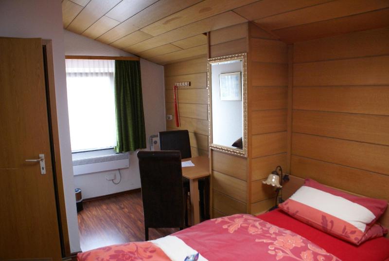 Hotel Sonnenhof Garni - Oda