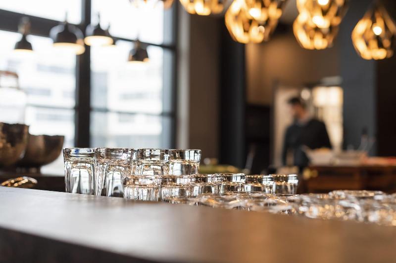 HARBR. Hotel Heilbronn - Bar