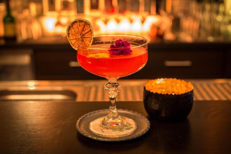 Zi Hotel & Lounge - Restoran