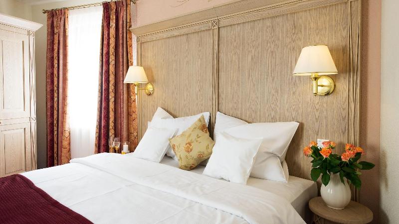 Hotel Rebstock - Oda