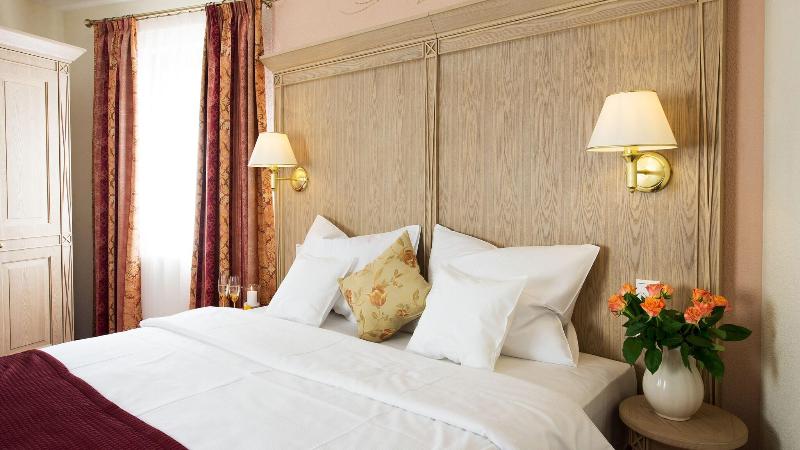 Hotel Rebstock - Oda