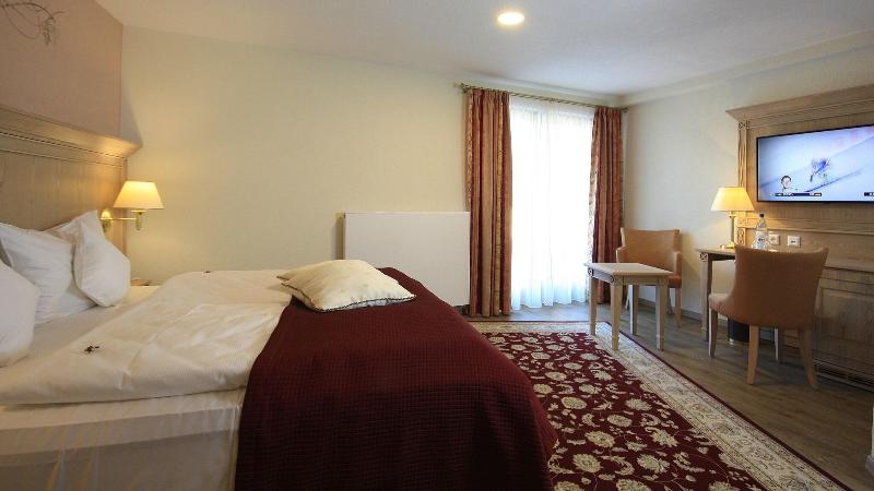 Hotel Rebstock - Oda