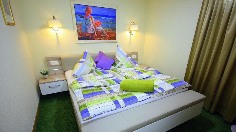 Hotel Rebstock - Oda