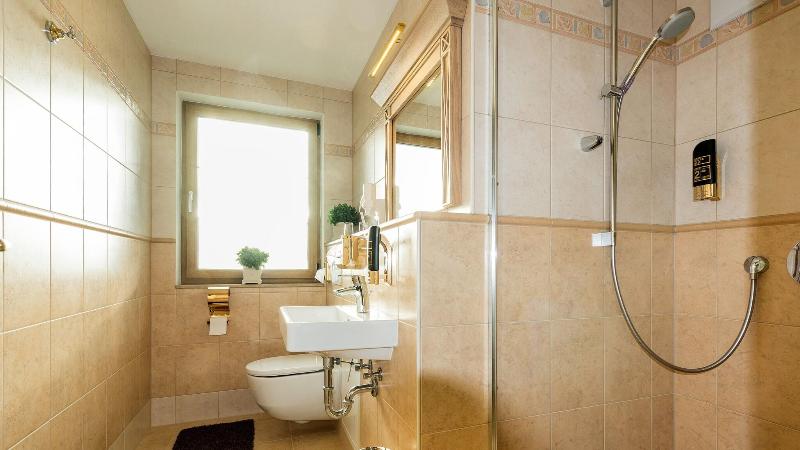 Hotel Rebstock - Oda