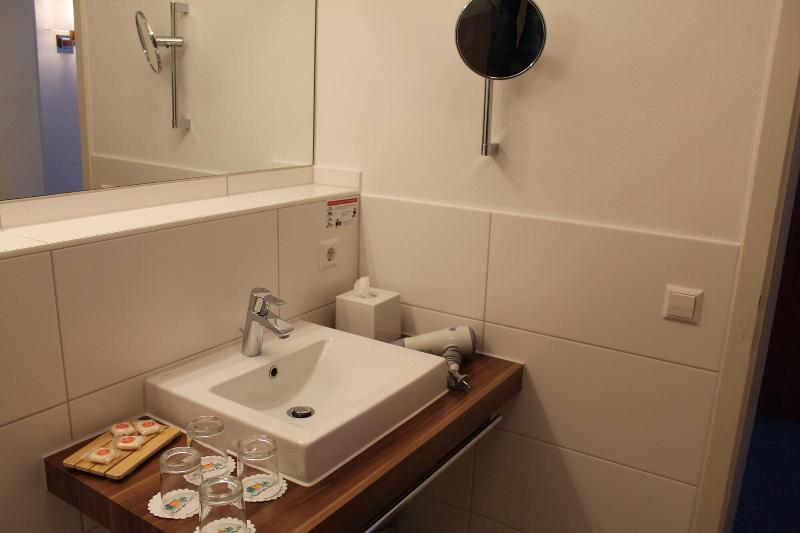 Hotel Gasthof Goldener Adler - Oda