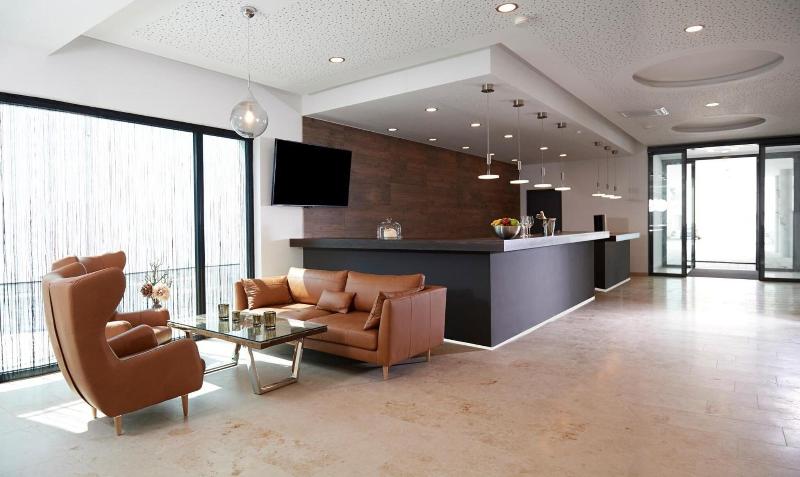 NEW IN - Ingolstadt - Gaimersheim - Lobi