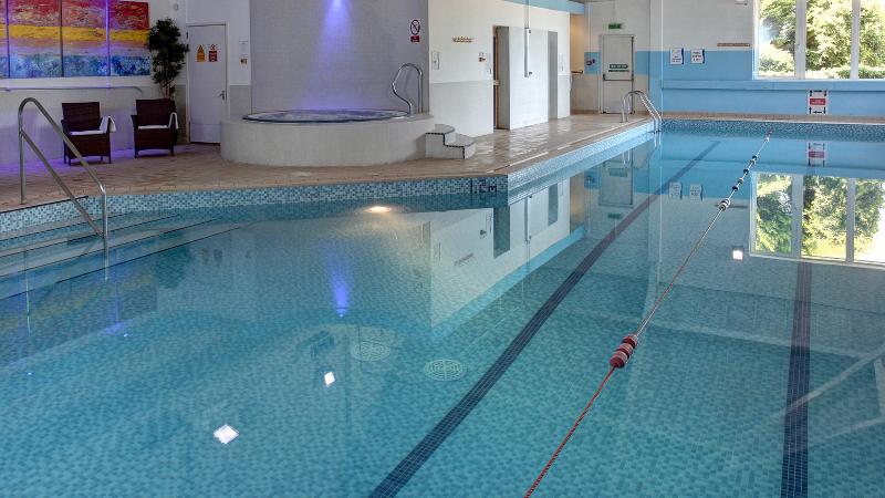 Holiday Inn Aylesbury - Havuz