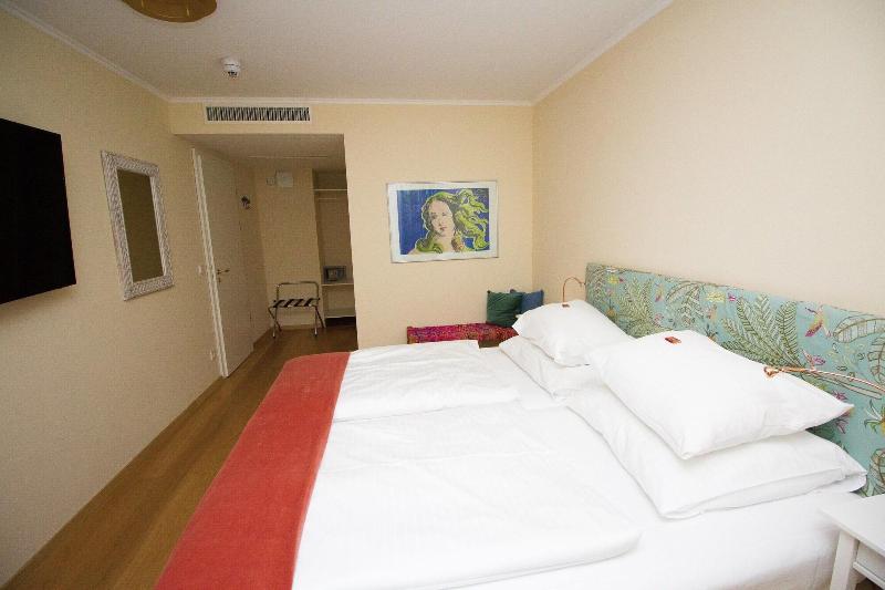 das kleine Hotel in München - Oda