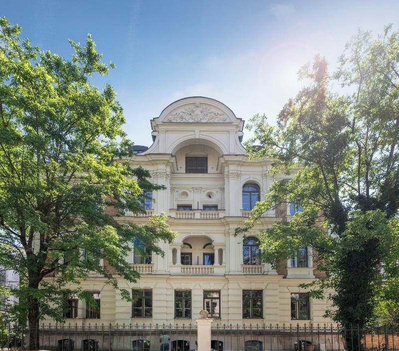 Hotel Uhland - Genel