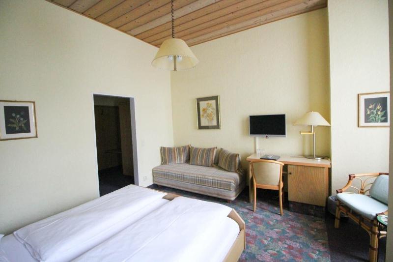 Hotel Uhland - Oda