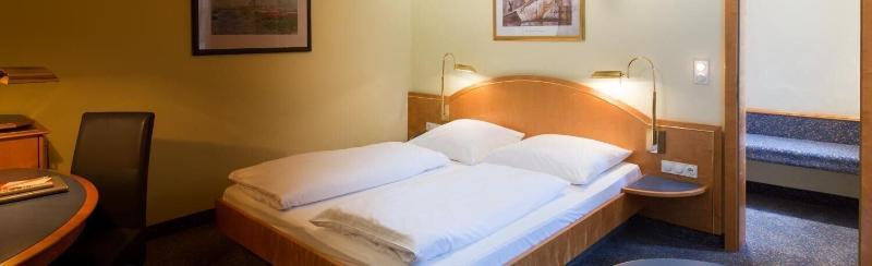 Hotel Uhland - Oda