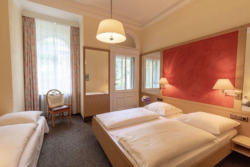 Hotel Uhland - Oda
