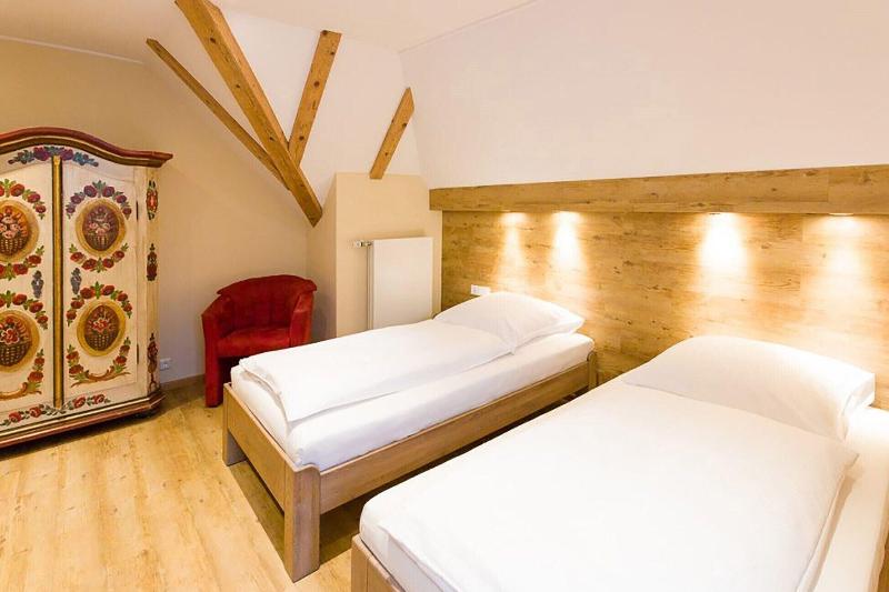 Hotel Uhland - Oda