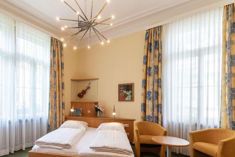 Hotel Uhland - Oda