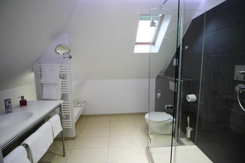 Hotel Uhland - Oda