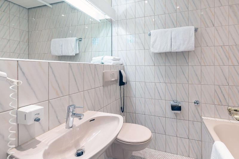 Hotel Uhland - Oda