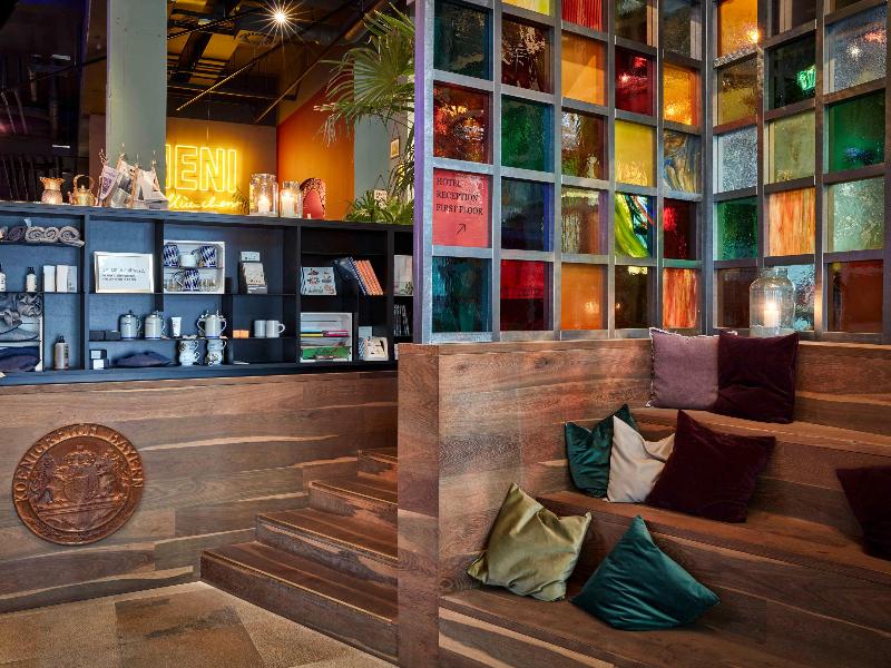 25Hours Hotel Munich The Royal Bavarian - Lobi