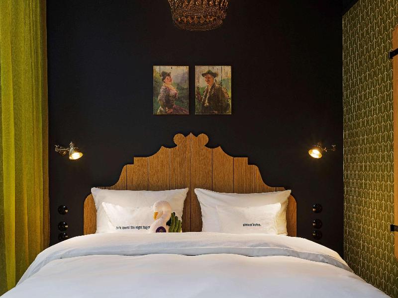 25Hours Hotel Munich The Royal Bavarian - Oda