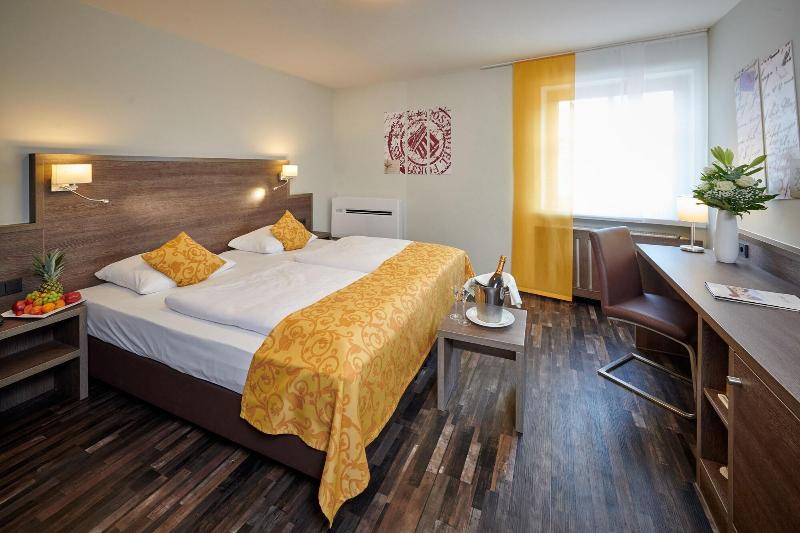 Posthotel Walhalla Regensburg Ost - Oda