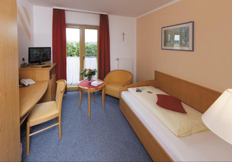 Panorama-Hotel Am See - Oda