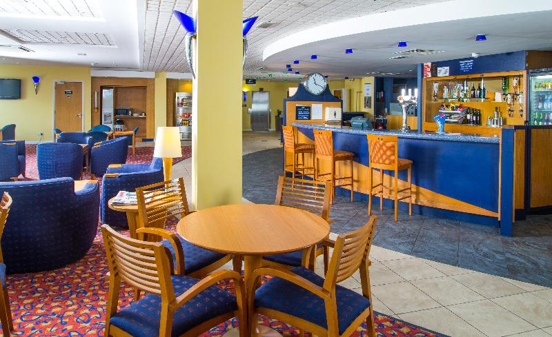 Holiday Inn Express Bradford City Centre - Bar