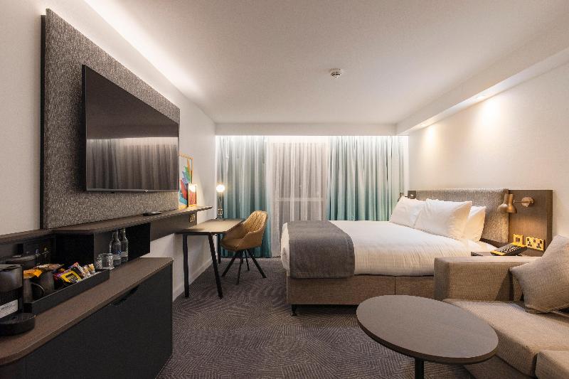 Holiday Inn Bristol Airport - Oda