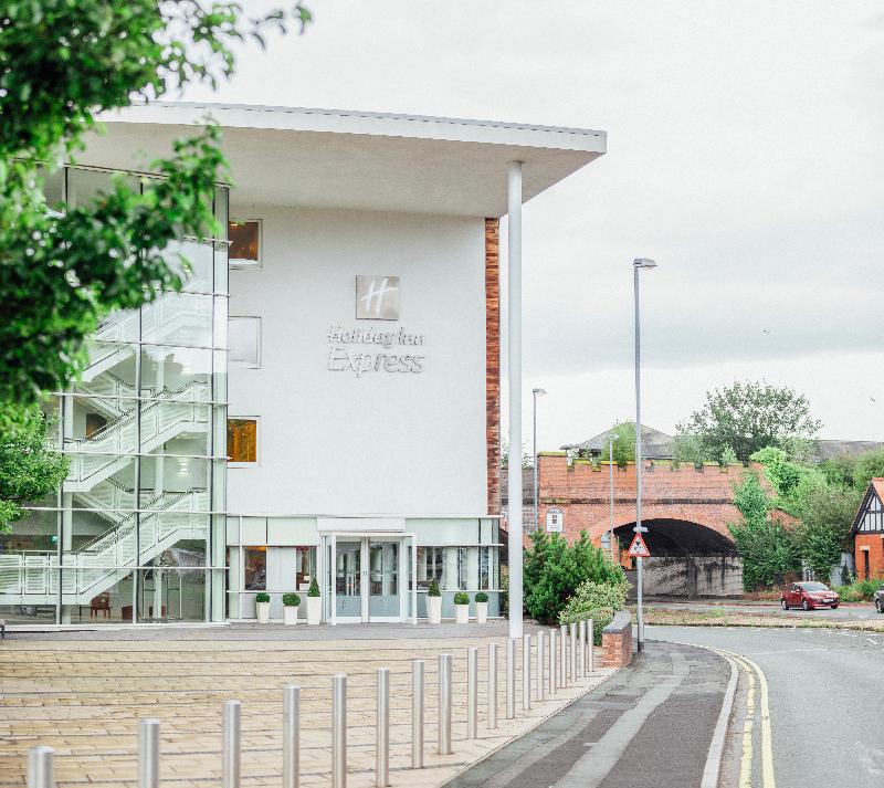 Holiday Inn Express Chester - Racecourse - Genel