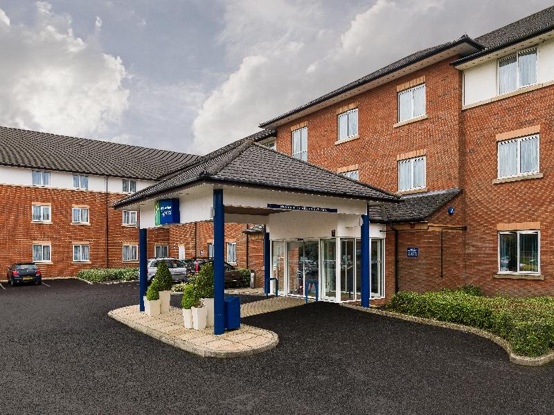 Holiday Inn Express London Gatwick Crawley - Genel