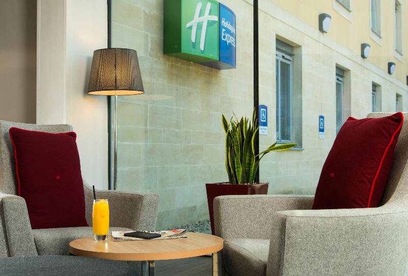 Holiday Inn Express Bath - Genel