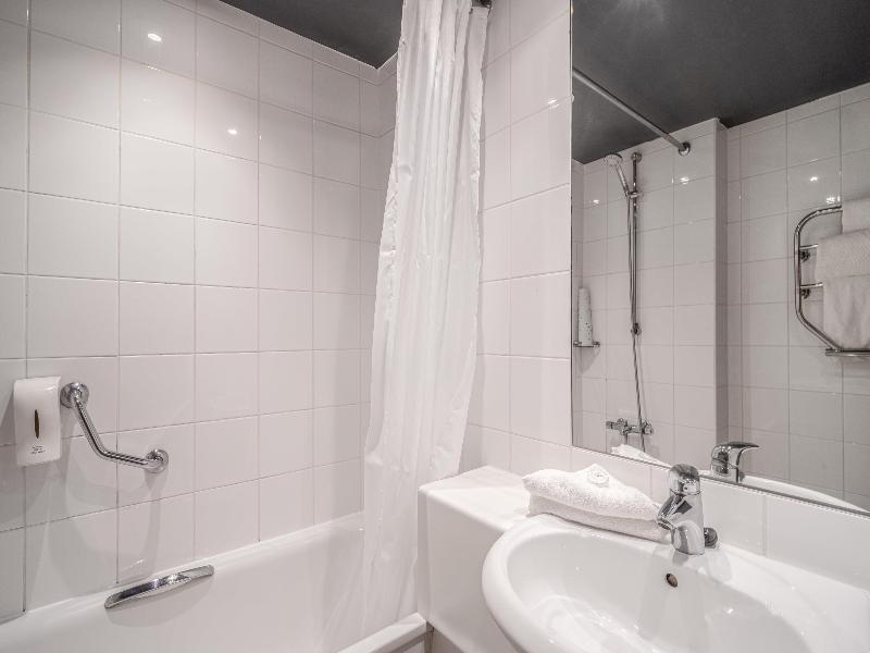 Britannia Bolton - Oda