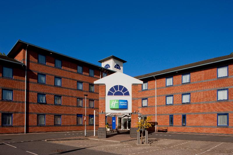 Holiday Inn Express Droitwich - Genel