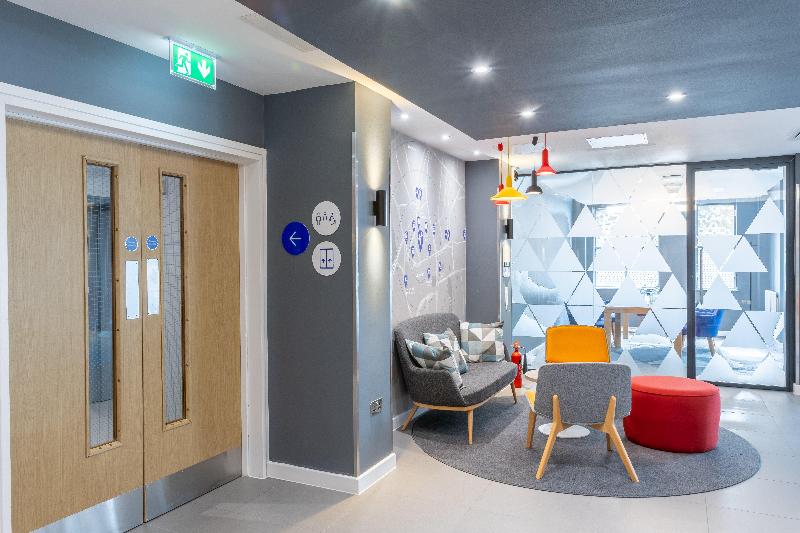 Holiday Inn Express London Croydon by IHG - Lobi