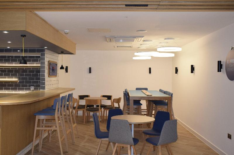 Holiday Inn Express London Croydon by IHG - Restoran