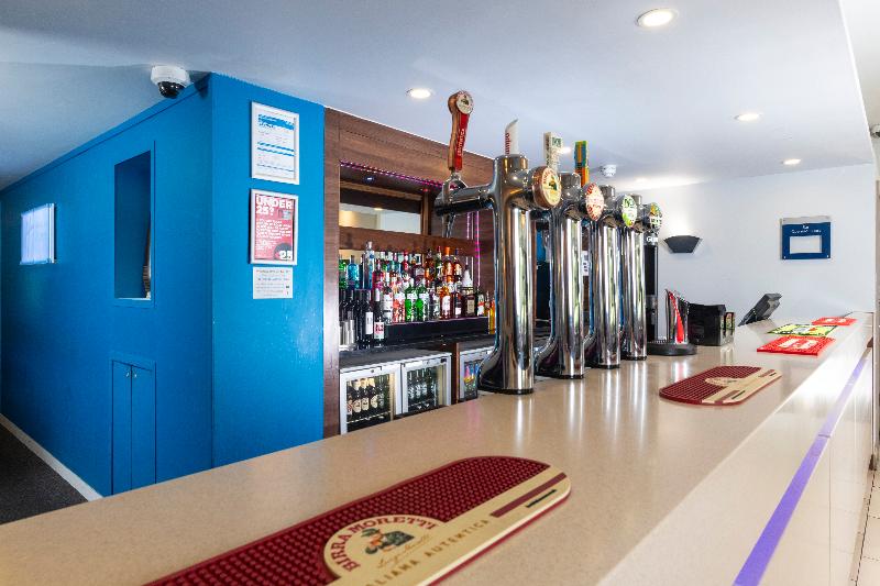Holiday Inn Express London - Dartford - Bar
